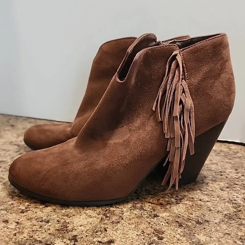 Carlos Santana Tempe‎ Ankle Boots Booties US 10M Mustang Brown Fringe Trim